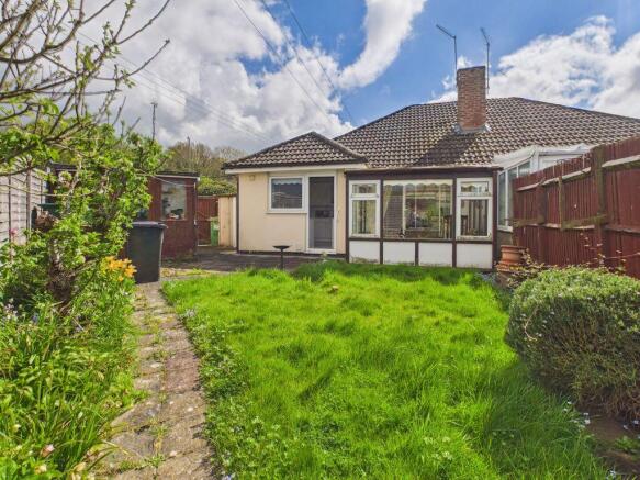 2 bed property, in Warrington Road, £395,000