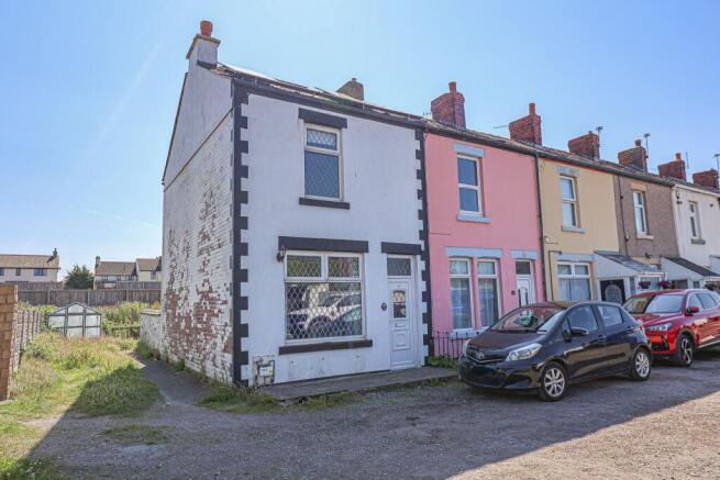 2 bed property, in St Johns Terrace, £109,950