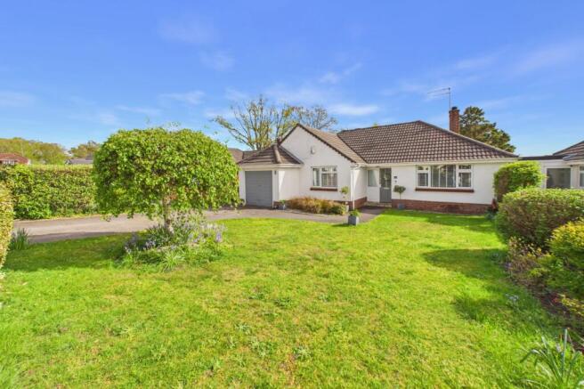 2 bed property, in Steepleton Road, £479,950