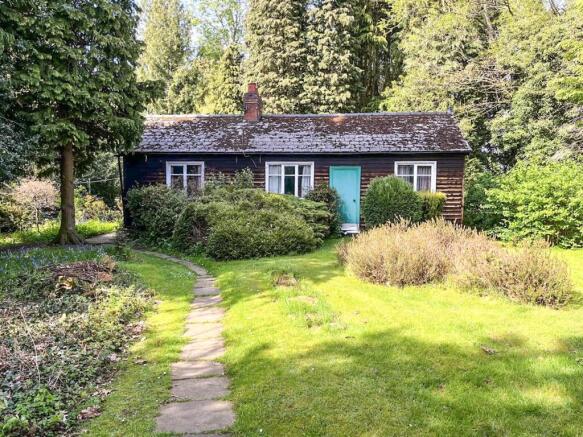 2 bed property, in Swettenham Lane, £350,000