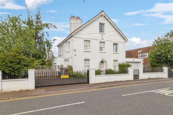 5 bed property, in Paines Lane, £1,950,000