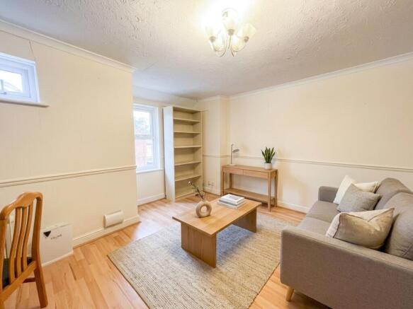 4 bed property, in Watersmeet Way, £490,000