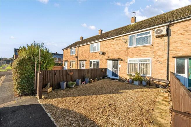 2 bed property, in Keble Road, £325,000
