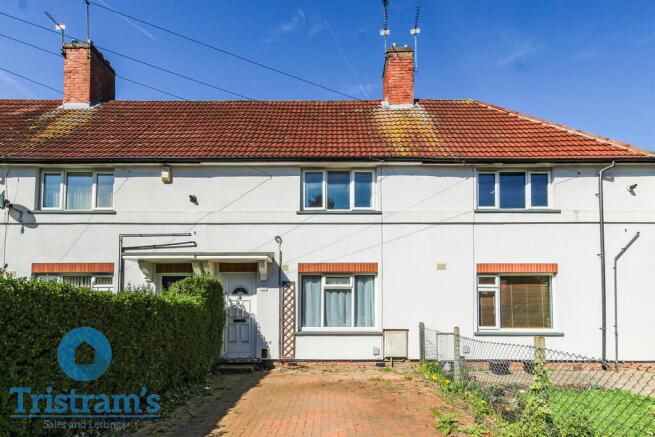 2 bed property, in Aston Avenue, £170,000