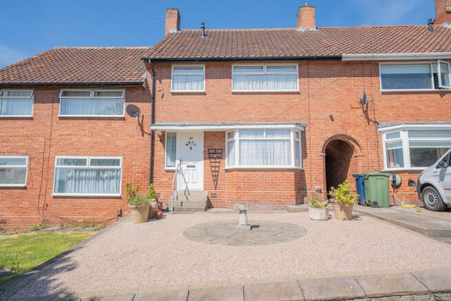 3 bed property, in Beacon Lough Road, £140,000