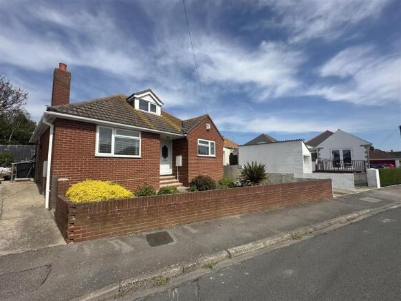 2 bed property, in Merley Road, £360,000