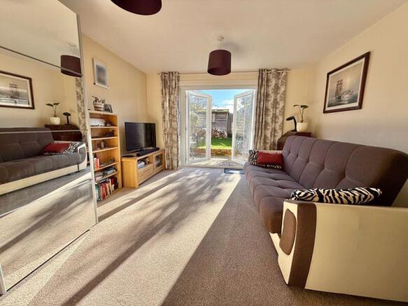 2 bed property, in Charles Avenue, £249,900