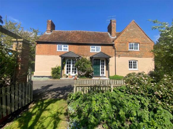 4 bed property, in Barton Road, £995,000
