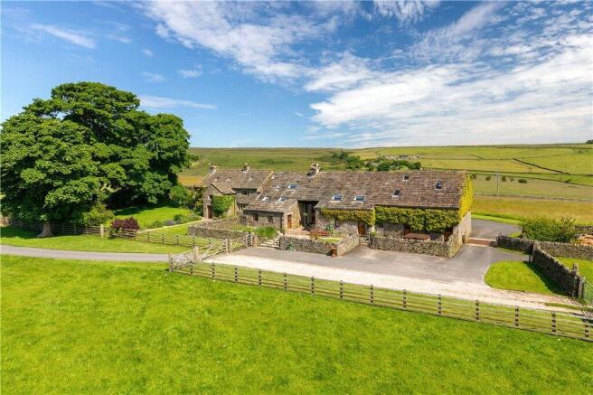 4 bed property, in Green Lane, £1,395,000