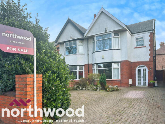 3 bed property, in Falkland Road, £250,000