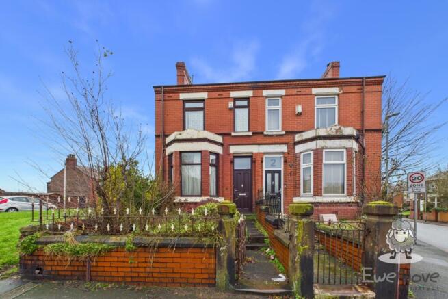 2 bed property, in Hayes Street, £115,000