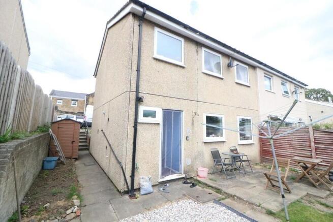 3 bed property, in Westbrook Road, £129,950