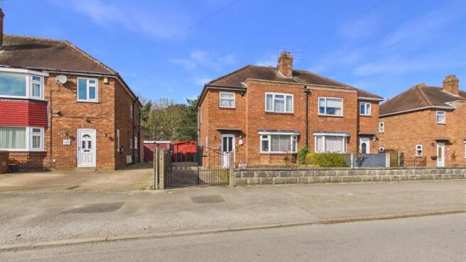 3 bed property, in Clarke Road, £205,000