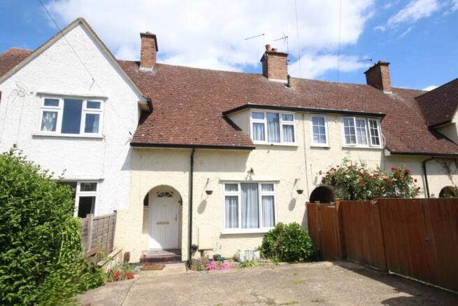 2 bed property, in Westbury Place, £315,000