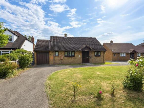 2 bed property, in St Georges Close, £600,000