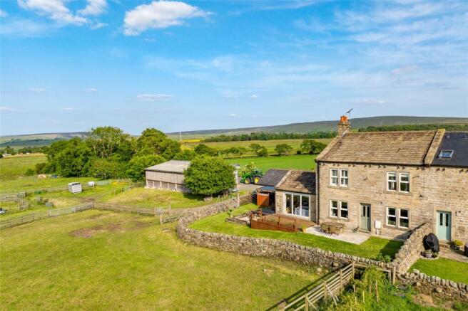4 bed property, in Shelfield Lane, £650,000