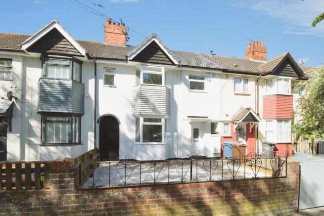 3 bed property, in Calvert Road, £139,950