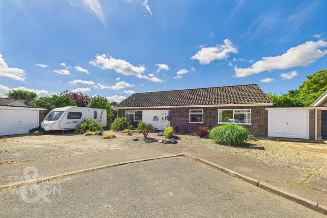 3 bed property, in Sheval Close, £375,000