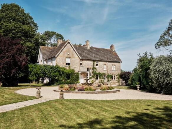 6 bed property, in Mappowder, £1,995,000