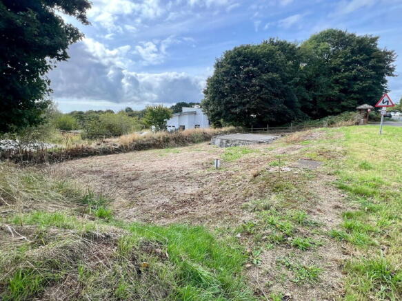3 bed property, in Building Plot, £100,000
