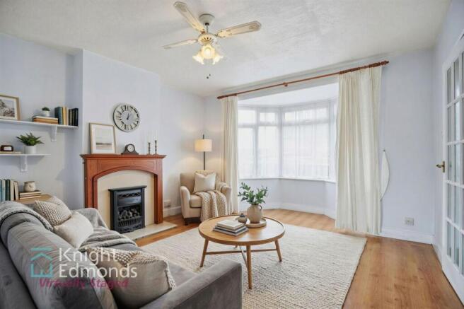 3 bed property, in Sussex Road, £300,000