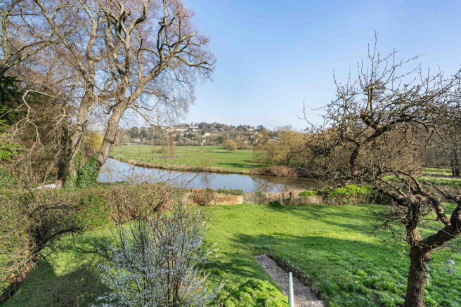 4 bed property, in Ferry Lane, £1,750,000
