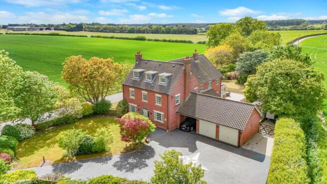 6 bed property, in Beachamwell Road, £995,000