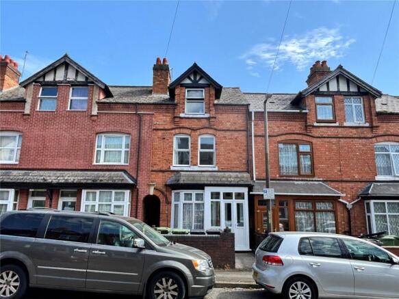 5 bed property, in Other Road, £190,000