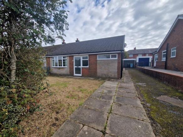 3 bed property, in Clifton Drive, £175,000