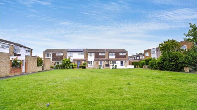 1 bed property, in Somerville Way, £120,000