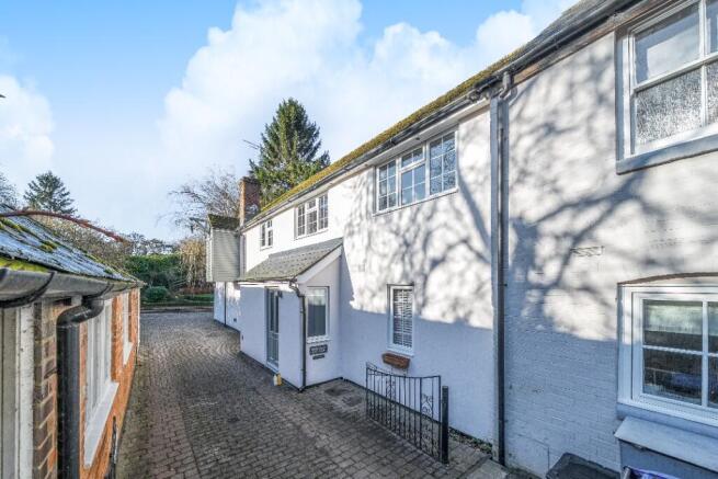 3 bed property, in Grafton Road, £575,000