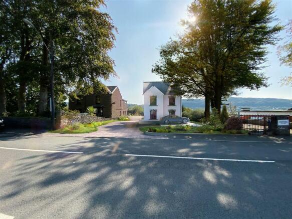 Land, in New Road, £60,000