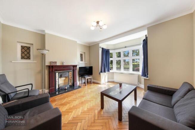 3 bed property, in Whitmore Road, £925,000