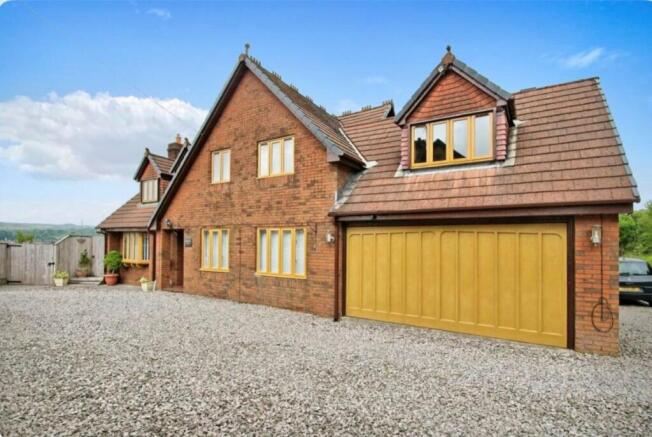 5 bed property, in Brookland House, £500,000