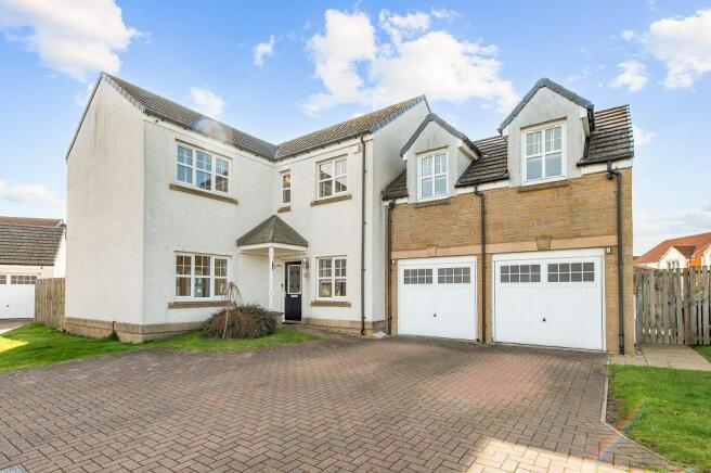 5 bed property, in Kinnaird, £469,995