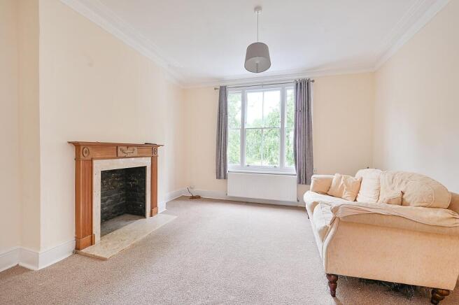 4 bed property, in Cromwell Place, £630,000