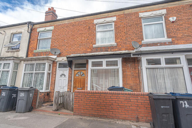 2 bed property, in Markby Road, £150,000