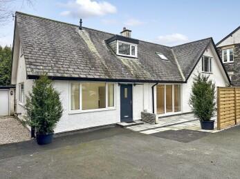 2 bed property, in First Floor Flat At Yewgarth, £175,000