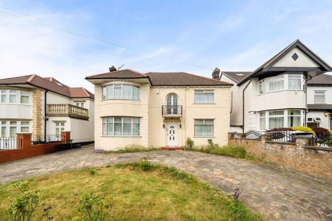 4 bed property, in Donnington Road, £1,500,000