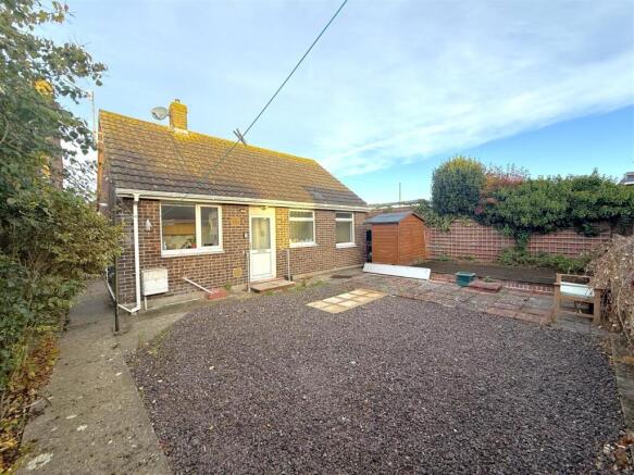 2 bed property, in Putton Lane, £280,000