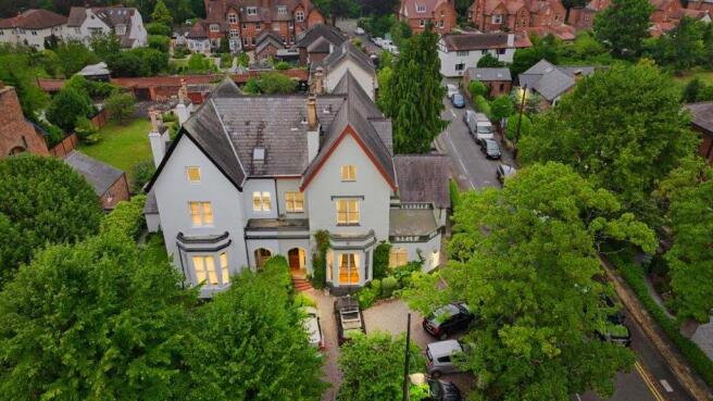 6 bed property, in Hough Green, £950,000