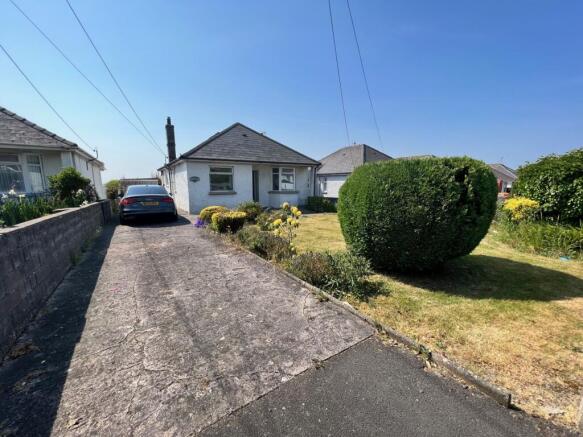 2 bed property, in 137 Fontygary Road, £450,000