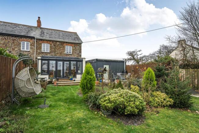 2 bed property, in East Putford, £375,000