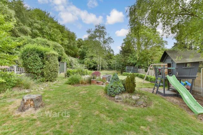 3 bed property, in London Road, £550,000