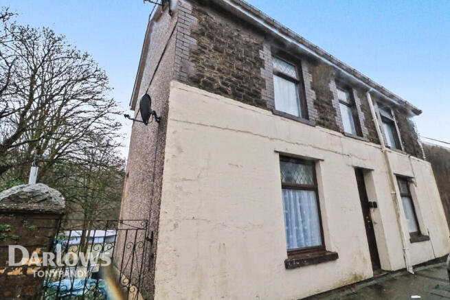 4 bed property, in Tyntyla Road, £145,000
