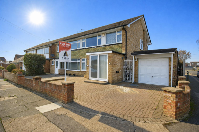 3 bed property, in Ripston Road, £550,000