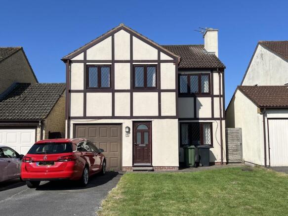 4 bed property, in Churchward Road, £340,000