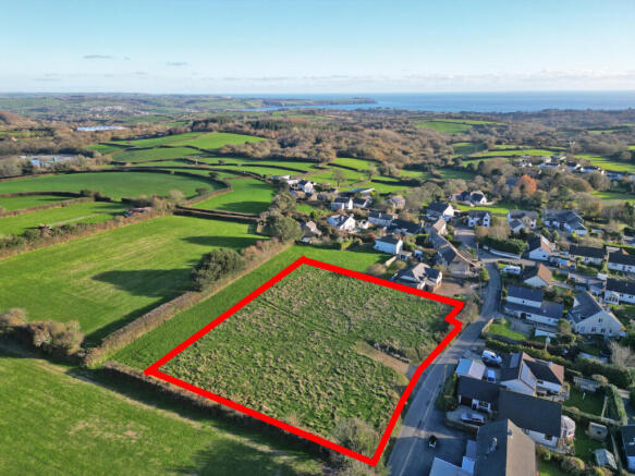 Land, in Trethurgy, £350,000