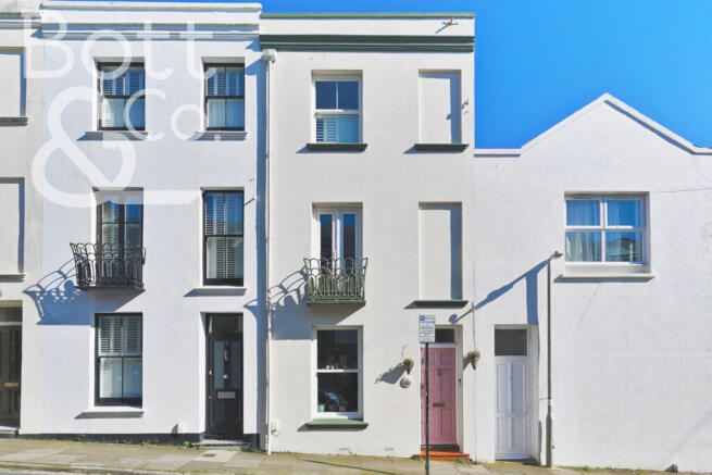 4 bed property, in St. Marks Street, £625,000