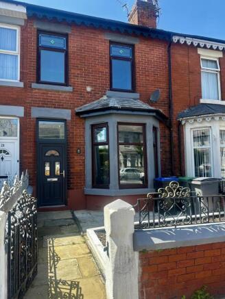 3 bed property, in Gorton Street, £115,000
